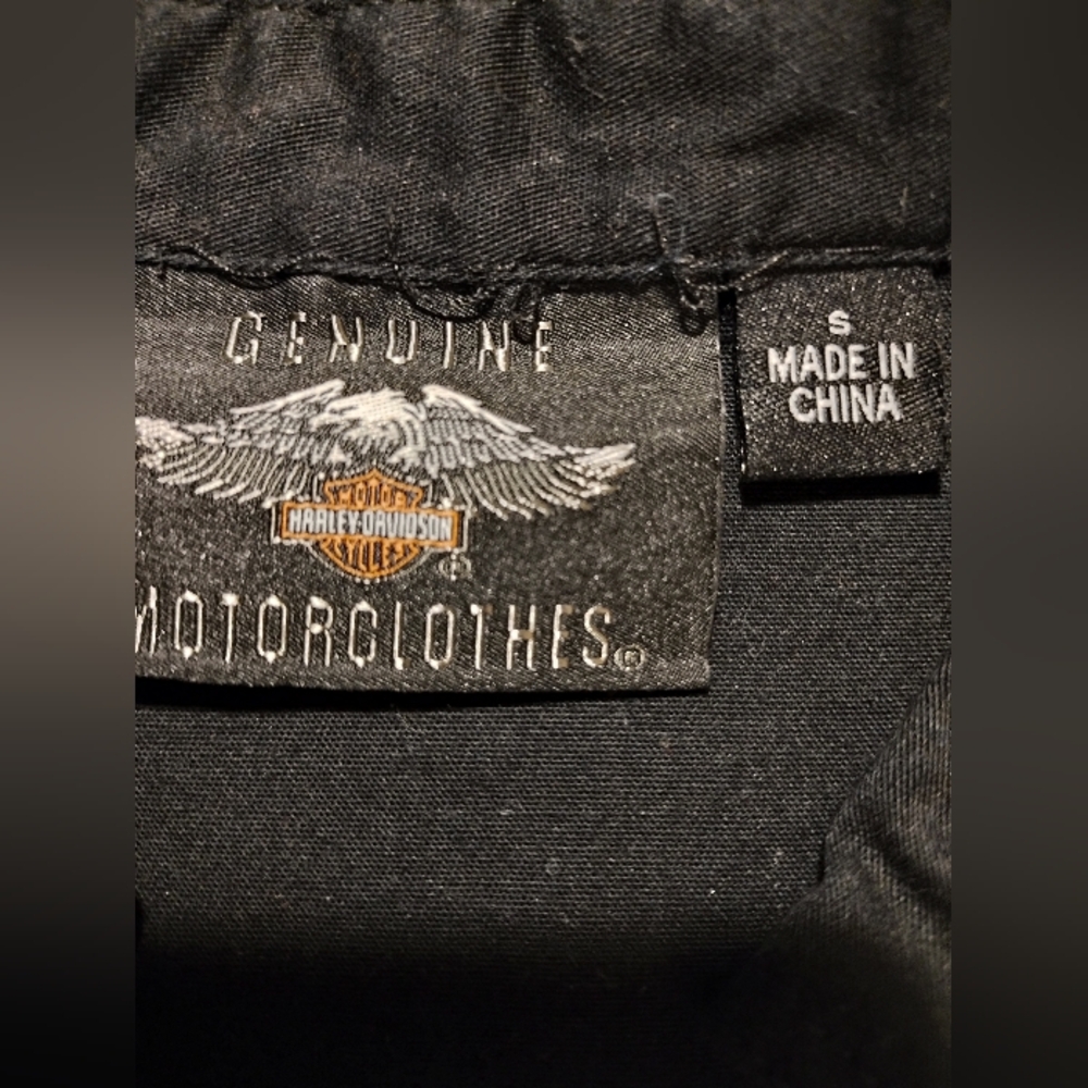 Harley Davidson Black Short Sleeve Zip-Up Shirt - Picture 2 of 7